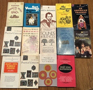 Lot of 14 Vtg 70's Literature Classics  Short Stories Criticism Paperback Books - Bild 1 von 8