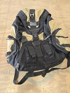 Oakley Tactical field Gear Backpack Coyote/Black - Picture 1 of 5