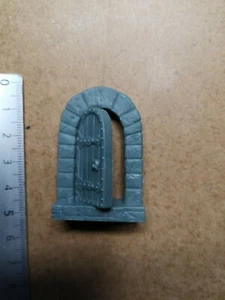DOOR SCENERY MINIATURE /ALTAR QUEST G37 - Imagen 1 de 1