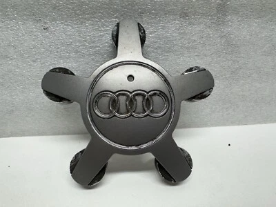 T40114 2012-2016 奥迪 A4 A5 A6 A8 车轮中心盖 135 毫米 4F0601165N 原始设备制造商 — 第 1/4 张图片