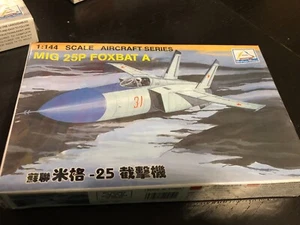 Mini Hobby Models MIG 25P Foxbat A 1:144 Model Airplane Kit # 12 - Picture 1 of 2