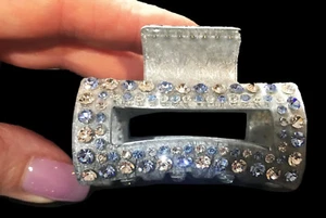 Neu Babyblau Faux Muschel mit hellblauem & klarem Strass 2 1/4" Krallenclip - Bild 1 von 4