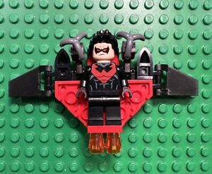 LEGO Nightwing Glider Jetpack Minifigure 76011 Super Heroes DC Batman Robin 