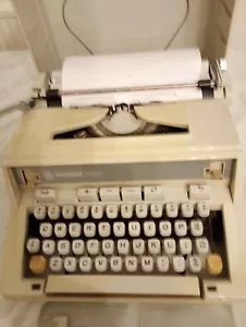 HERMES 3000 Typewriter with Hard Case - Picture 1 of 5