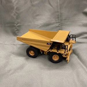 Norscot 1:64 Cat 775E Off Highway Truck Die-Cast Muldenkipper - Bild 1 von 5