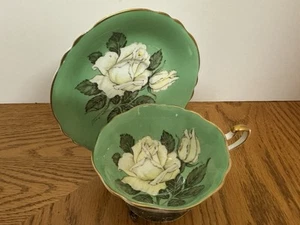Vintage PARAGON China Weißkohl Rose auf grünem Teetasse & Untertasse England - Bild 1 von 18