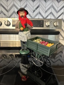 Byers Choice Caroler Christmas Man Orange Cries Of London Fruit Vendor Cart 1999 - Picture 1 of 7