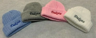 Personalisierte Unisex Baby Junge Mädchen Mütze gestrickt neu Baby Dusche Geschenk Name Jahr