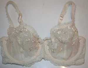 NUEVO ETAM 32D Sujetador Balcón Bordado/Encaje Semi Transparente Con Aros en Beige/Caramelo - Imagen 1 de 9
