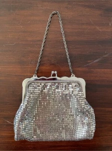 Whiting & Davis Co. Metal Silver Color Mesh Bag USA 2920 - Picture 1 of 16