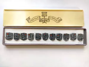 Juego de 11 insignias prendedores de ciudad héroe de la URSS de colección con caja original - Imagen 1 de 16