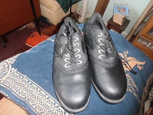 one pair golf shoes size 10  [dunlop]  black - Picture 1 of 4
