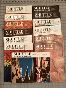 13 back Issues SHUTTLE SPINDLE & DYEPOT MAGAZINE 1970s - Foto 1 di 18