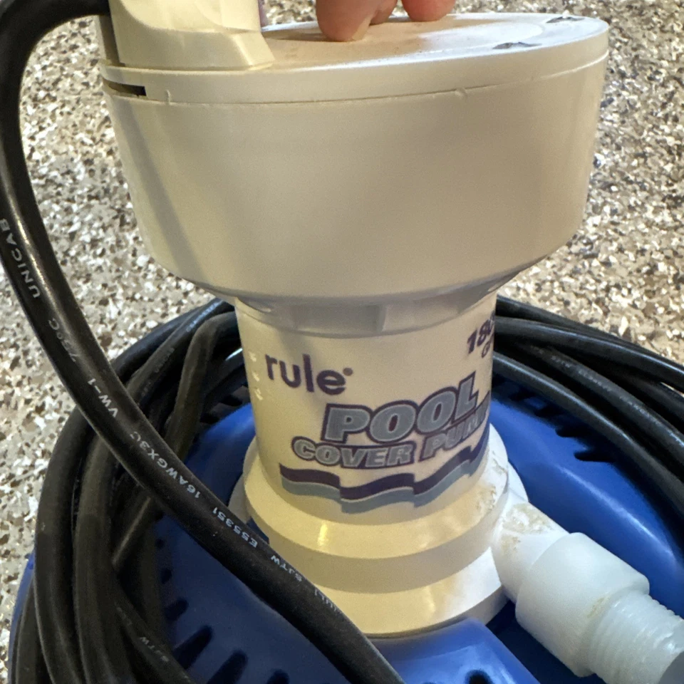 Rule Pool Cover Drain Pump M-2497  25' Power Cord Tested Works - Image 1 of 4