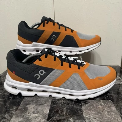 On Cloud Zapatos para Correr Cloudrunner Escarcha/Cúrcuma Para Hombre Talla US 12.5 Foto 1 de 4