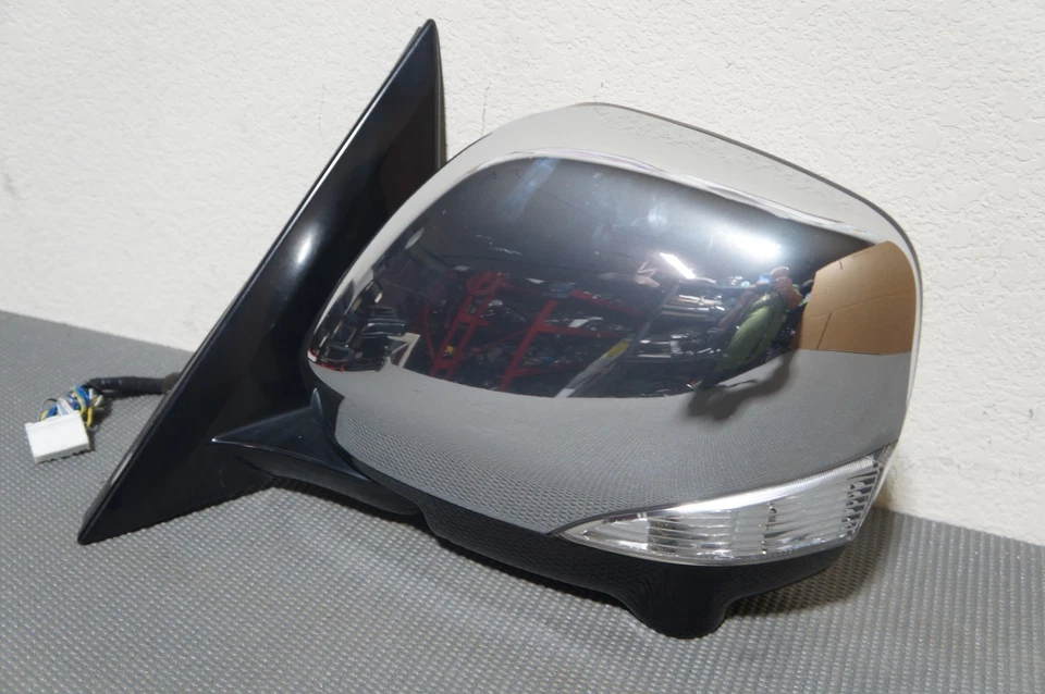 Espejo retrovisor izquierdo Infiniti QX80 2014-2018 lado del conductor punto ciego cámara cromo Foto 1 de 4