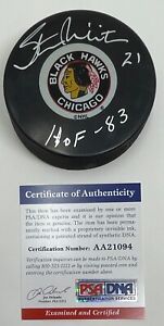 Stan Mikita Signed Chicago Blackhawks NHL Hockey Puck HOF 1983 PSA/DNA COA