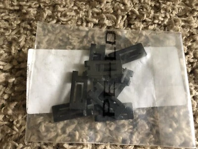 Paquete de 10 clips de tira de impacto para parachoques OEM Mercedes-Benz C220 C230 C280 1408851334 NUEVO Foto 1 de 2