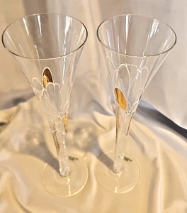 Raro juego de 2 copas de flautas de champán de tallo hueco pintadas a mano con dorado y blanco - Imagen 1 de 3