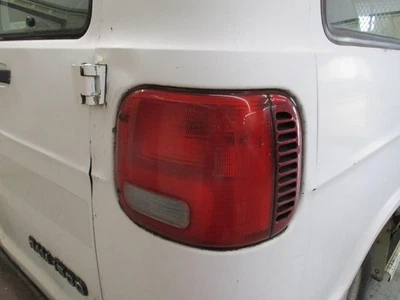Luz trasera derecha pasajero para furgoneta Dodge 1500 95-03 1692335 Foto 1 de 4