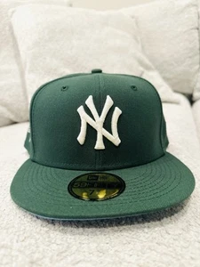 New Era Exclusive 59fifty Yankees MLB Club Fitted Hat Green Glow In Dark Ice UV - Picture 1 of 3