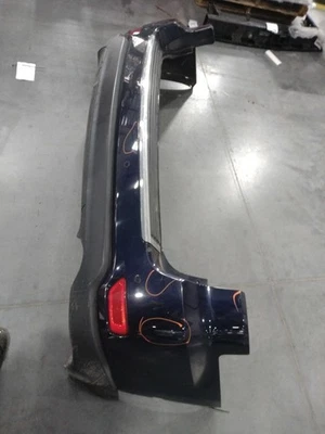 Conjunto de parachoques trasero usado para: Jeep Grand Cherokee 2016 sin ceja estilo con Foto 1 de 4