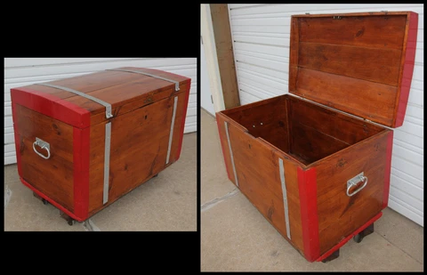 Old 1800s Huge Dovetailed Domed Wood Trunk Mouse Hole Bottom Back Corner Antique Cover