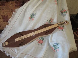 ED Maze Mountain Dulcimer  USA Flame Maple Sides/Walnut "F" Soundhole + Bonus - Picture 1 of 18