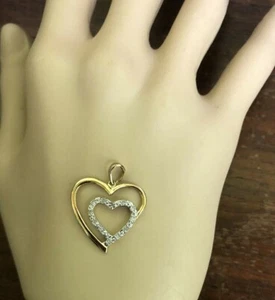 Colgante de doble corazón Estate Find dorado sobre 0,925 con astillas de diamantes - Imagen 1 de 12