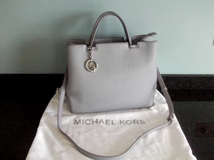 Michael Kors Handtasche Schultertasche grau Pebbled Leder mit Staubbeutel - Bild 1 von 21