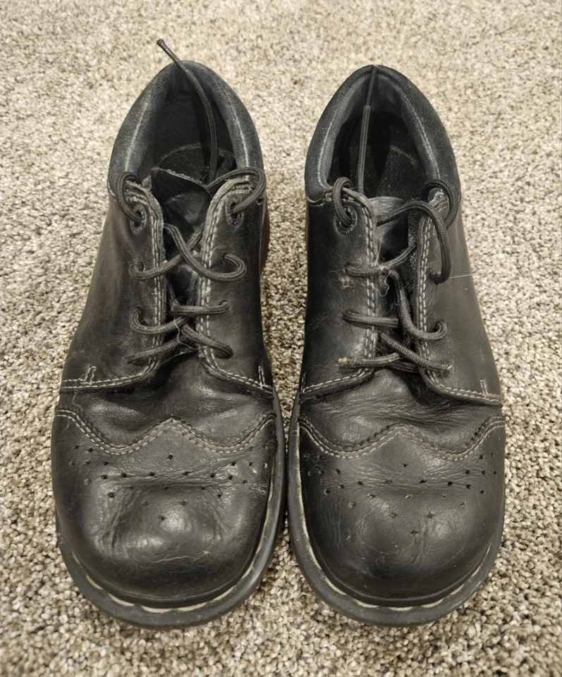 Oxford de plataforma de cuero negro con puntera gruesa Dr Martens vintage y2k. Mujer 8 Foto 1 de 4