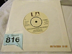 1977 CRYSTAL GAYLE 7" - DON'T IT MAKE MY BROWN EYES BLUE /ALL I WANNA DO IN LIFE - Picture 1 of 3