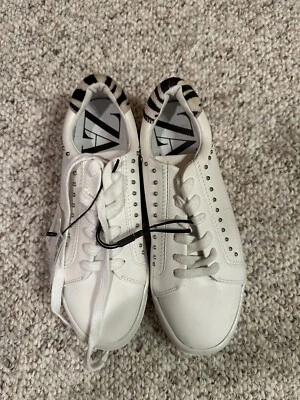 Zapatos Tenis Zara Cuero Blanco Mujer US 7 1/2. NUEVO Foto 1 de 3