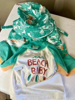 Conjunto de Natación Gymboree Bebé Niño Incluye Pantalones Cortos de Natación, Camisa Raglán y Sombrero de Natación18 Mos Foto 1 de 4