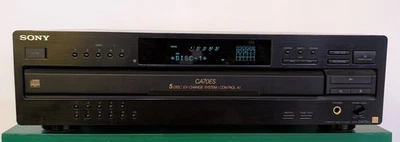 Reproductor de CD y control remoto Sony CDP-CA70ES con Monster RCA y cables ópticos $200 usado Foto 1 de 4