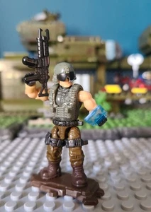 Mega Construx Aliens Marine (Custom built) - Picture 1 of 12