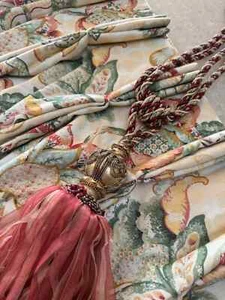 Warm PAIR of INTERLINED FLORAL Curtains 76" drop x 50" Triple Pleat 100" as pair - Picture 1 of 17