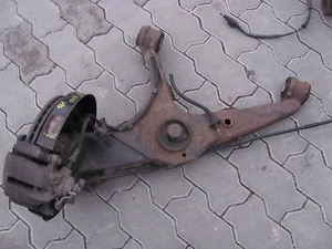 Achsschenkel links VW T5 2.5TDI Modell 2005 - Bild 1 von 1