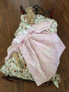 Vtg WOODEN DOLL BED with WROUGHT IRON ACCENTS Bedspread Pajamas Teddy Bear - Picture 1 of 11