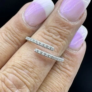 ANILLO BANDA BYPASS MICRO PAVÈ DIAMANTES PLATA ESTERLINA TALLA 7 AJUSTABLE - Imagen 1 de 24