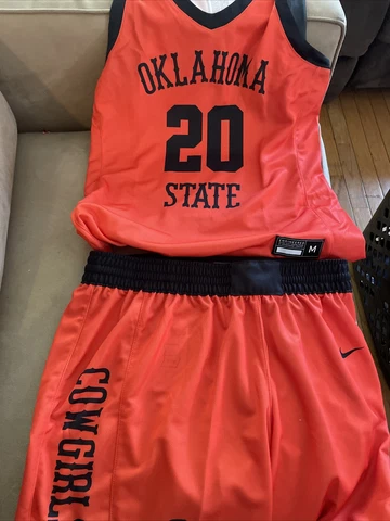 NWT Oklahoma State Cowboys Nike Basketball Jersey and Shorts Set Women's Medium Cover