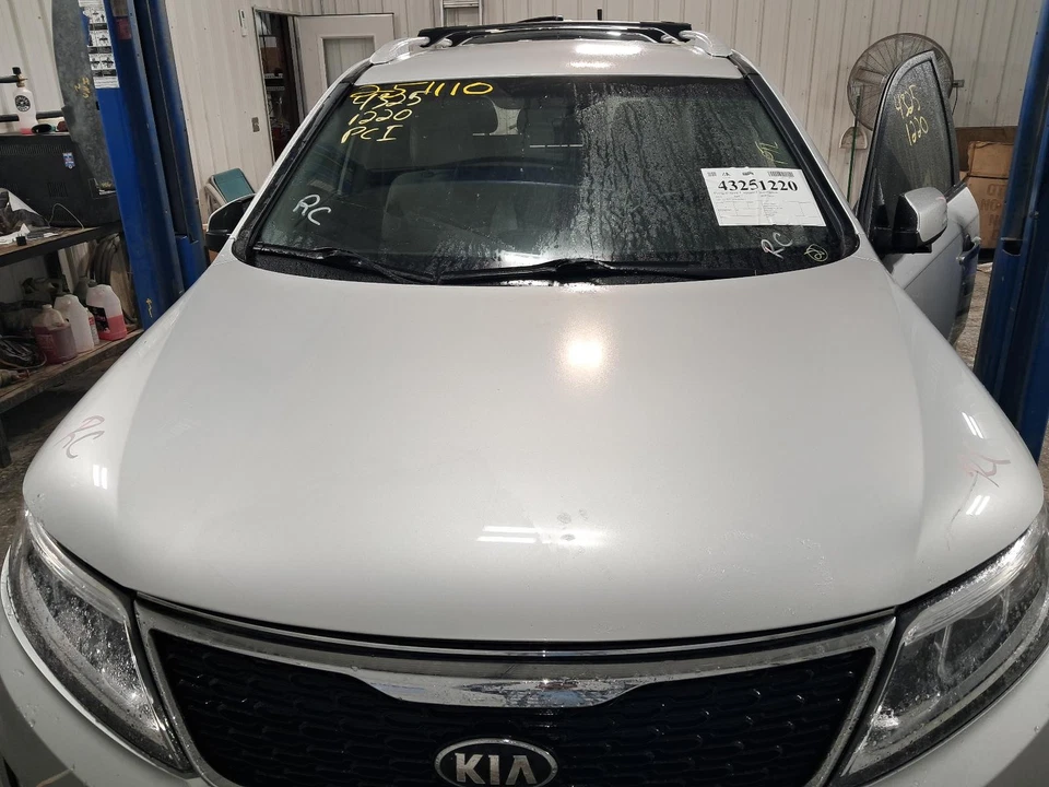 Capó usado se adapta a: Kia Sorento 2014 grado A Foto 1 de 4