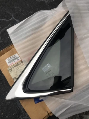 Lexus NX300 2018-2021 trasero derecho pasajero cuarto ventana cristal fabricante de equipos originales. NUEVO Foto 1 de 3