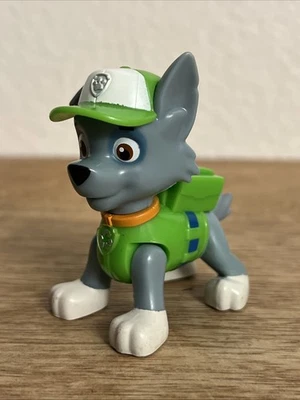 Фигурка Paw Patrol Rocky W/ Hat Recycle Pup 2,5 дюйма пластик спин мастер игрушка - Изображение 1 из 4