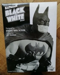 BATMAN BLACK AND WHITE STATUE based on ETHAN VAN SCIVER art, 1st EDITION, MINT - Picture 1 of 9