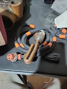  NEW INTERNATIONAL ENGINE BLOCK HEATER ELEMENT 120V 1500W  65614901 - Bild 1 von 10