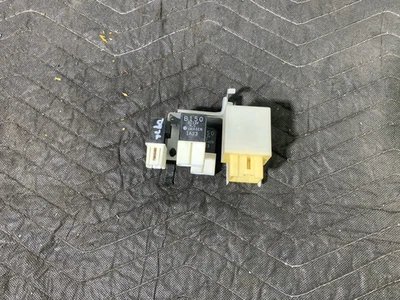 2001-2005 Mazda Miata Mx5 Oem B5B4 Flasher B150 Interior Relay Set NB2 01-05 - Image 1 of 4