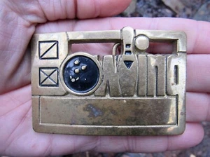 Hebilla de cinturón de bolos de colección 1982 boliche boliche pin bola barón latón 3D rara en muy buen estado+ - Imagen 1 de 4