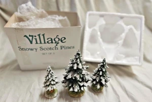 DEPT 56 #52615 Village "Snowy Scotch Pines" 3er Set mit Box - Bild 1 von 13