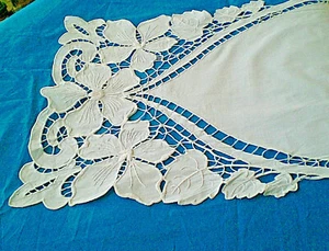 Rare Vintage hand embroidered embroidered tablecloth cut embroidery - Picture 1 of 8